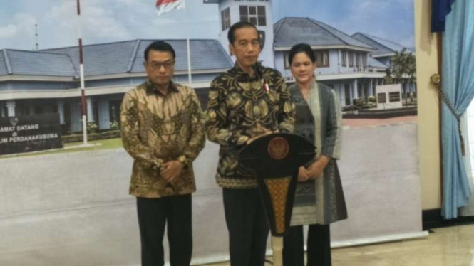 Presiden Jokowi bersama sang istri, Iriana, akan menjenguk Ani Yudhoyono.