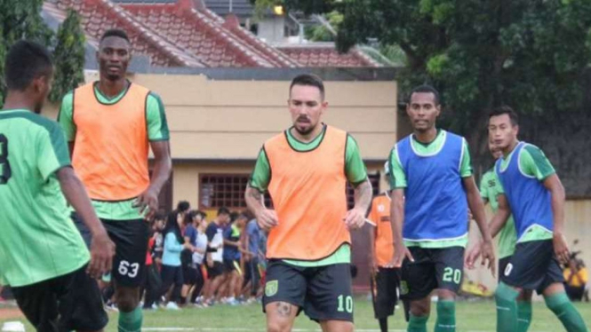 Latihan Persebaya Surabaya