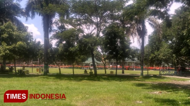 Sebagian sisi Alun-alun RBA Ki Ronggo Bondowoso. (FOTO: Moh Bahri/TIMES Indonesia)