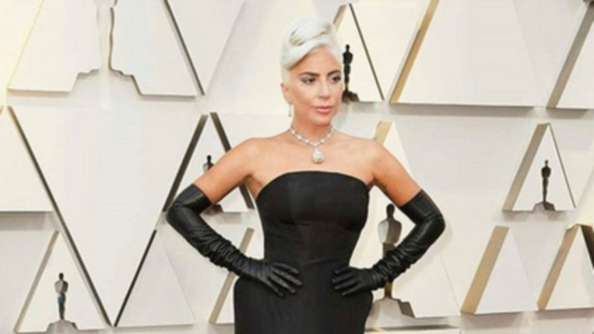 Lady Gaga di karpet merah Oscar 2019