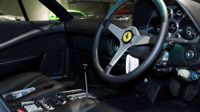 Interior Ferrari 308 GTB Vetroresina