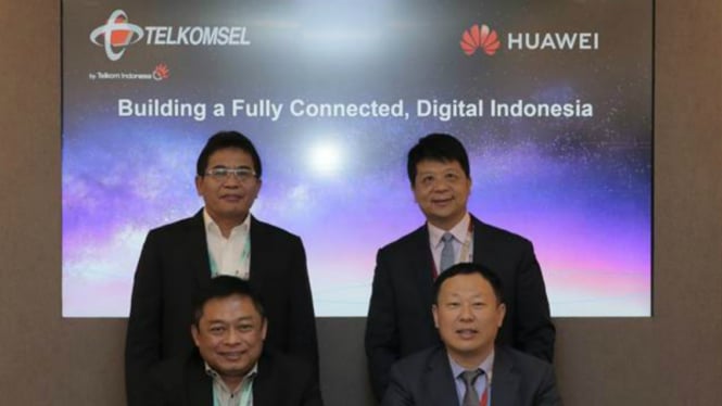 Telkomsel dan Huawei menandatangani MoU Kerja Sama Akselerasi Infrastruktur TIK
