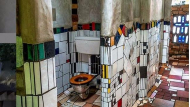 Toilet di Hundertwasser (Photo : instagram.com/ne_cessi_ty)