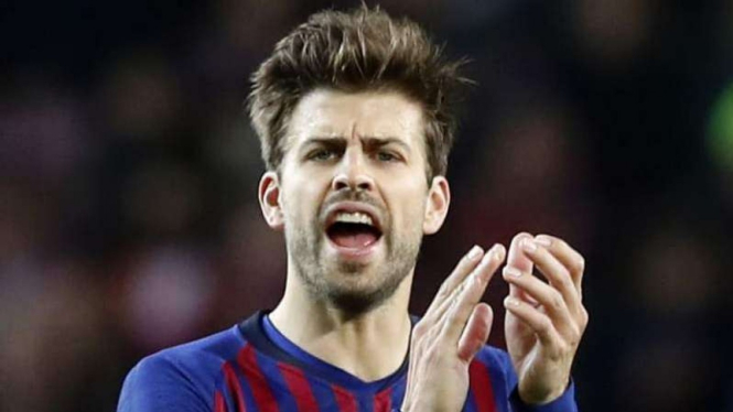 Bek Barcelona, Gerard Pique.