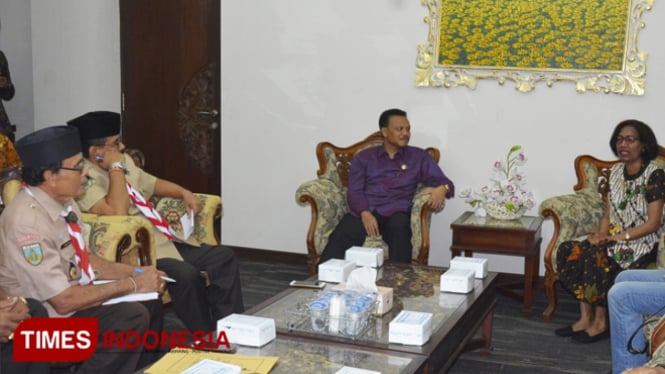 President of Timor Leste Secout Association Idelta Maria Rodrigues saat bertemu Made Dewa Indra selaku Ketua Kwartir Daerah Gerakan Pramuka Bali, bertempat di Ruang Tamu Sekda Provinsi Bali, Jumat (1/3/2019).(FOTO IST/TIMES Indonesia).