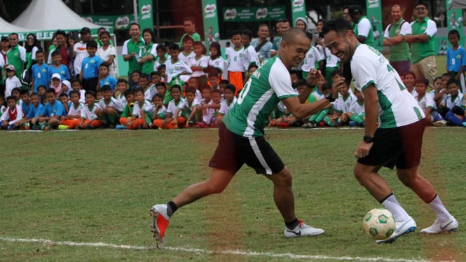 Kurniawan & Ponaryo Meriahkan Pembukaan MILO Football Championship 2019.