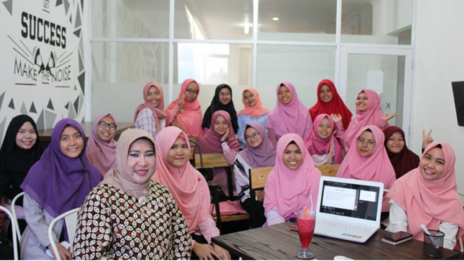 Female in Action (FIA) memiliki misi pemberdayaan perempuan