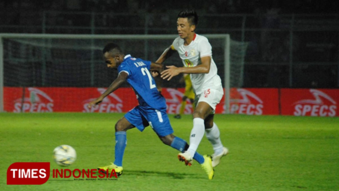 Pertandingan Arema FC vs Barito Putera. (FOTO: Adhitya Hendra/TIMES Indonesia)