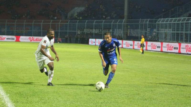 Penyerang Arema FC, Dendi Santoso.
