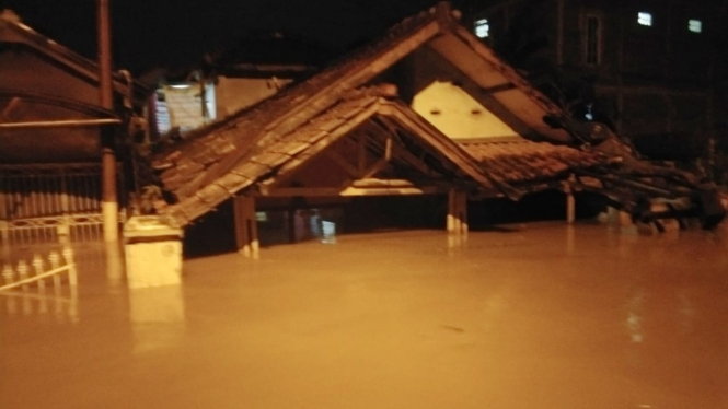 Satu di antara puluhan rumah terdampak banjir akibat luapan air Sungai Citarum di Kabupaten Bandung, Jawa Barat, pada Jumat, 8 Maret 2019.