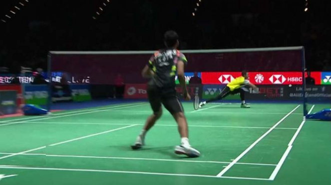 Smes keras mematikan Kidambi Srikanth ke Jonatan Christie.