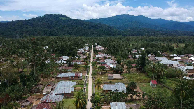 Foto udara daerah terpencil Kecamatan Pinogu, Kabupaten Bone Bolango, Gorontalo, Sabtu, 9 Maret 2019.