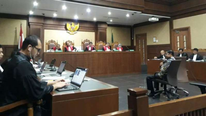 Mantan Mensos Idrus Marham di Pengadilan Tipikor, Jakarta, Selasa, 12 Maret 2019