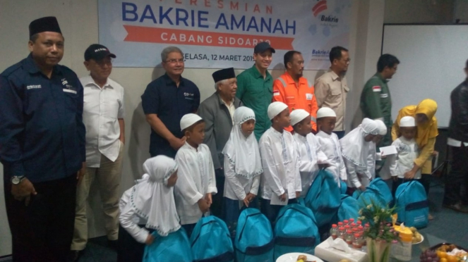 Pembukaan kantor cabang Bakrie Amanah di Kabupaten Sidoarjo, Jawa Timur, pada Se