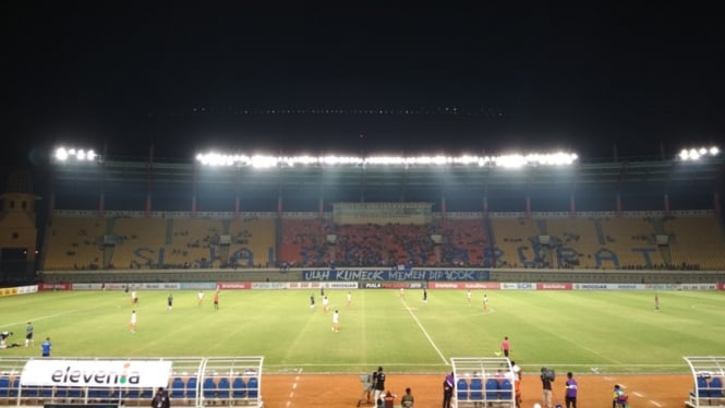 Suasana tribun yang kosong di laga Persib vs Perseru