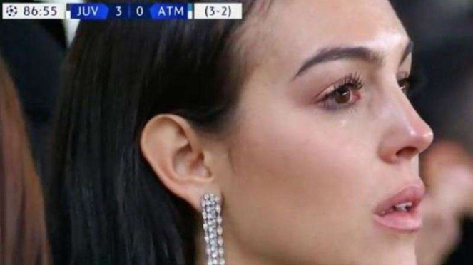 Kekasih Cristiano Ronaldo, Georgina Rodriguez, menangis