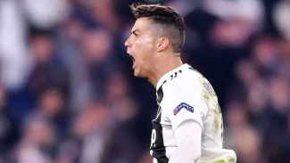 Pelatih Juventus Belum Bisa Pastikan Kapan Ronaldo Kembali Merumput