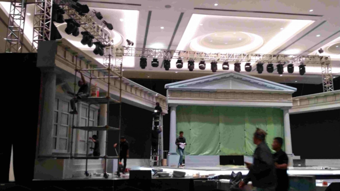 Persiapan panggung debat cawapres di Hotel Sultan, Jakarta