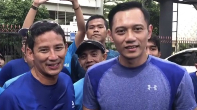 Cawapres nomor urut 02 Sandiaga Uno main basket bareng AHY