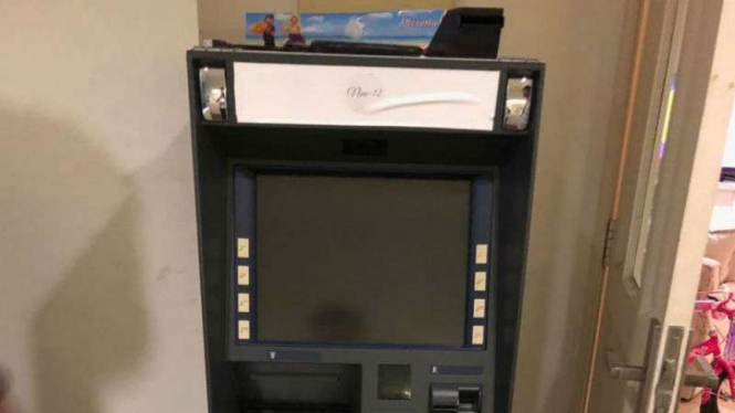 Mesin ATM yang dicuri disimpan di kamar pelaku