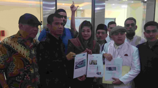 Pendukung Prabowo laporkan Agum Gumelar ke Bareskrim Polri
