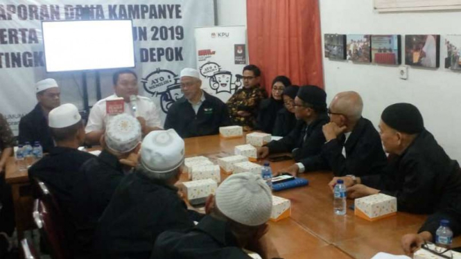 Para politisi PAS dari Kelantan Malaysia datangi kantor KPU Depok