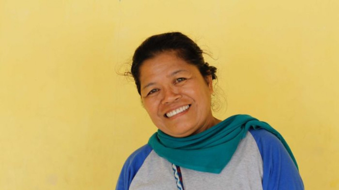 Martince Baleona membantu upaya pemulihan pasca konflik di Poso melalui sekolah perempuan Mosintuwu.