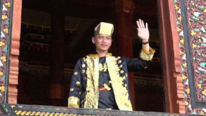 Agus Harimurti Yudhoyono kunjungi Istana Pagaruyung