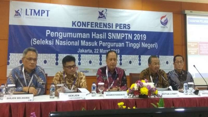 Menristekdikti Mohamad Nasir saat mengumumkan hasil SNMPTN 2019