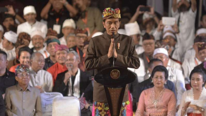 Presiden Joko Widodo bertemu tokoh dan masyarakat di Bali 22 Maret 2019