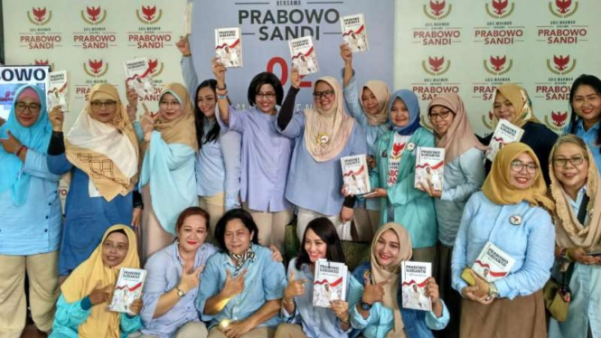 Peluncuran buku berjudul Prabowo Subianto dalam 67 Tuturan Emak-emak di Media Center Prabowo-Sandi, Jakarta, Sabtu, 23 Maret 2019.