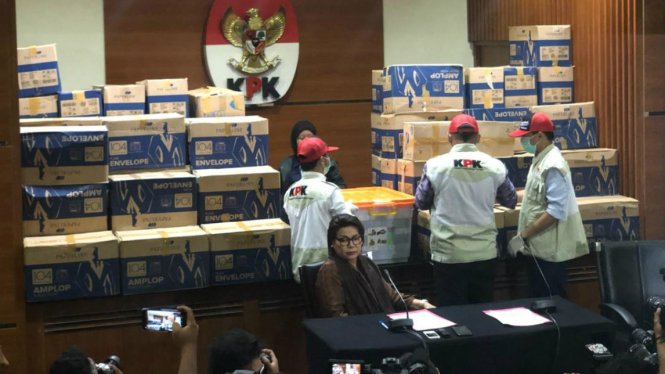 KPK konferensi pers soal OTT kasus distribusi pupuk