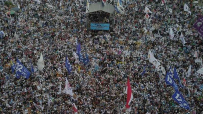 Ratusan ribu orang hadiri kampanye Prabowo di Bogor.