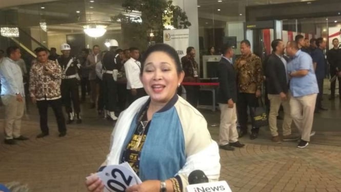 Siti Hediati Hariyadi yang akrab disapa Titiek Soeharto menghadiri debat capres.