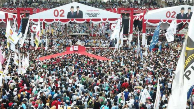 Kampanye akbar Prabowo-Sandi di Gelora Delta Sidoarjo, Jawa Timur.