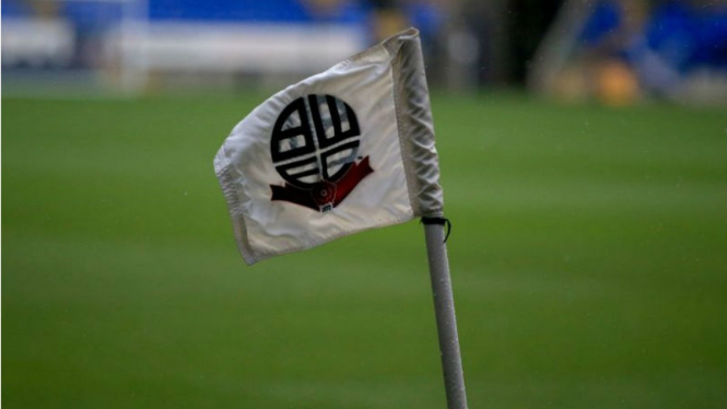 Bendera Bolton Wanderers