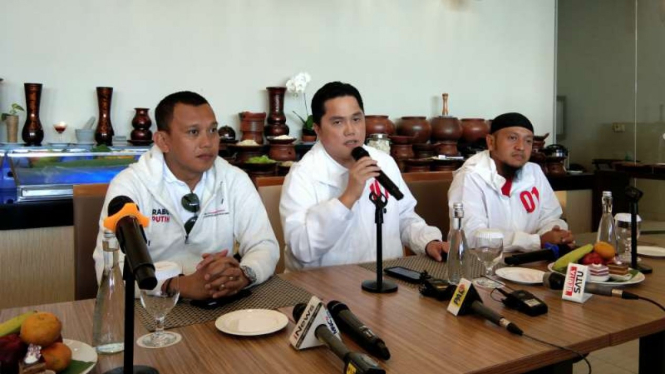 Ketua Tim Kampanye Nasional Joko Widodo-Ma'ruf Amin, Erick Tohir, dalam konferensi pers di Palembang, Sumatera Selatan, Selasa, 2 April 2019.