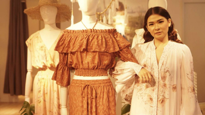 koleksi terbaru H&M yang bernuansa bohemian.