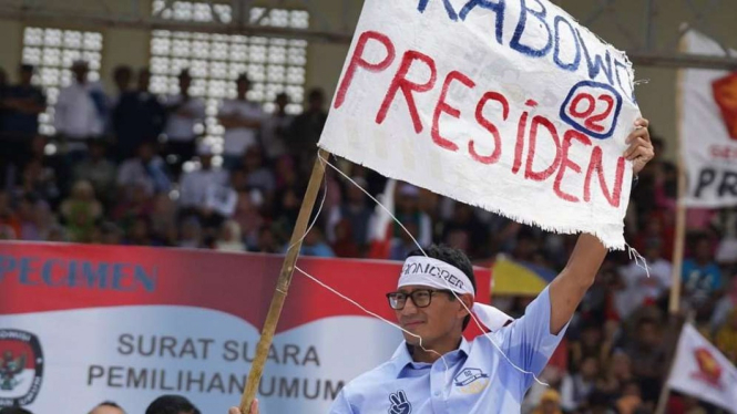 Cawapres nomor urut 02 Sandiaga Uno di Lumajang