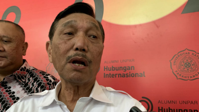  Menteri Kordinator Bidang Kemaritiman Luhut Binsar Pandjaitan 