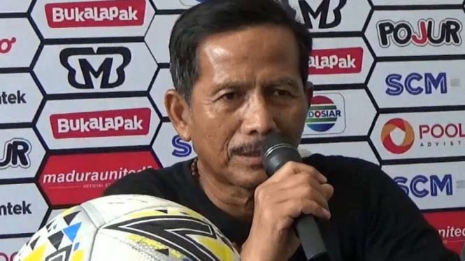 Pelatih Persebaya Surabaya, Djadjang Nurdjaman.