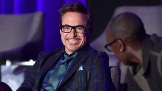 Robert Downey Jr Dibayar Triliunan Rupiah Sebagai Iron Man