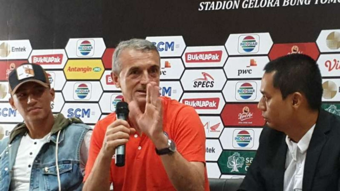 Pelatih Arema FC, Milomir Seslija.