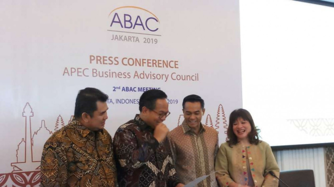 Ketua ABAC Indonesia, Anindya N. Bakrie. (kedua kanan)