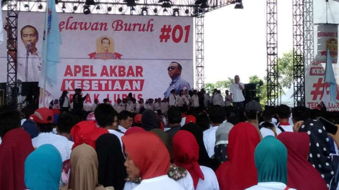 Kampanye calon presiden nomor urut 01, Joko Widodo di Bandung, Jawa Barat.