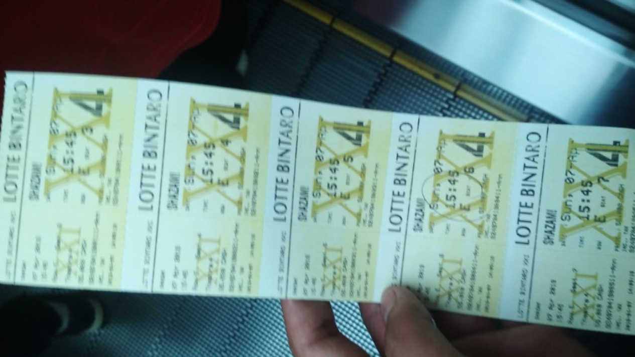 Kesal Lihat Orang Pacaran di Bioskop, Pria Ini Beli 5 Tiket Sekaligus