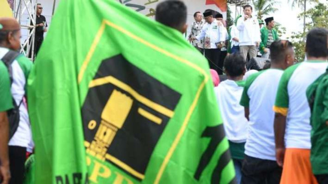 Plt Ketua Umum PPP, Suharso Monoarfa, saat kampanye di Gorontalo.