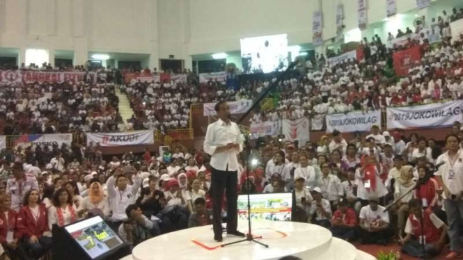 Jokowi di Ciracas, Jakarta Timur.