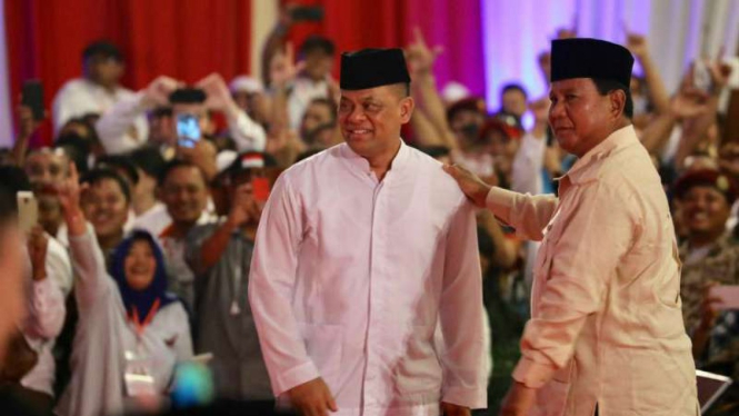 Prabowo Subianto dan Gatot Nurmantyo di Surabaya, 12 April 2019.