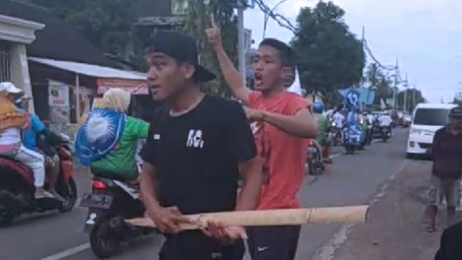 Aksi dugaan provokasi dua pemuda pada massa kampanye Capres Prabowo, di Banyuwangi. (FOTO: Dokumentasi TIMES Indonesia)